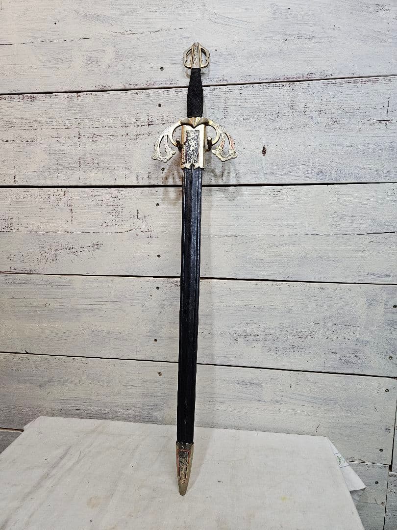 西洋 ヴィンテージ 模造刀 サーベル 剣 ヨーロッパ 店舗什器 コスプレ 衣装