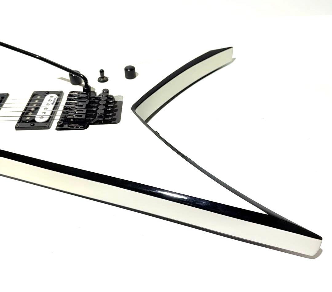 【美品】Jackson KING V VS32 White with Black