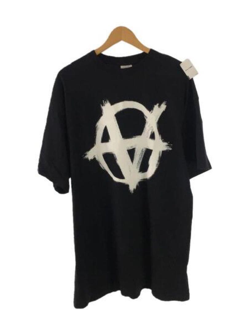 VETEMENTS ヴェトモンTシャツ