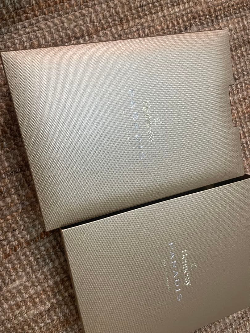 ヘネシー パラディ Hennessy PARADIS 空瓶 空箱 箱カバー