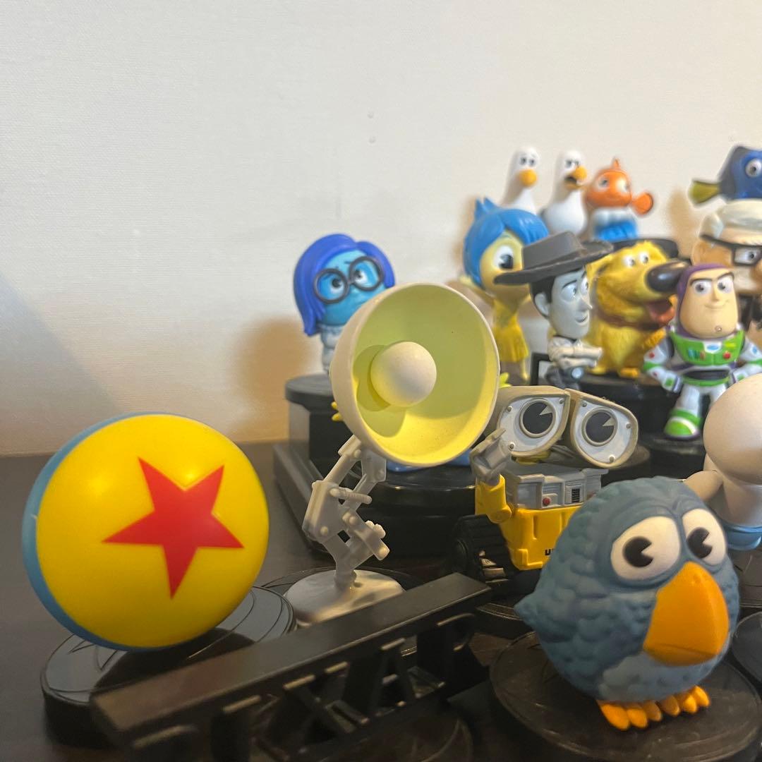 ピクサー フェスト　コンプリート　フィギュア セット