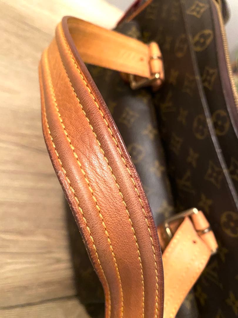 Louis Vuitton ブラウンレザートートバッグ