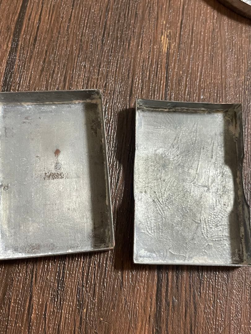 アンティーク 金属製 小箱　竹と鳥の彫刻入り　昭和レトロ　古道具