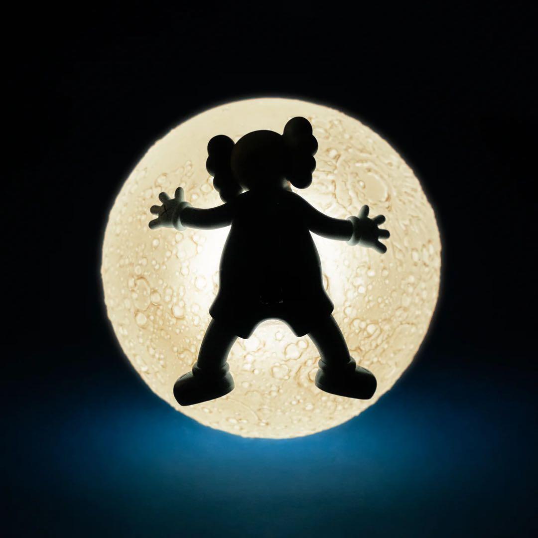 【新品未開封】KAWS HOLIDAY BIG MOON