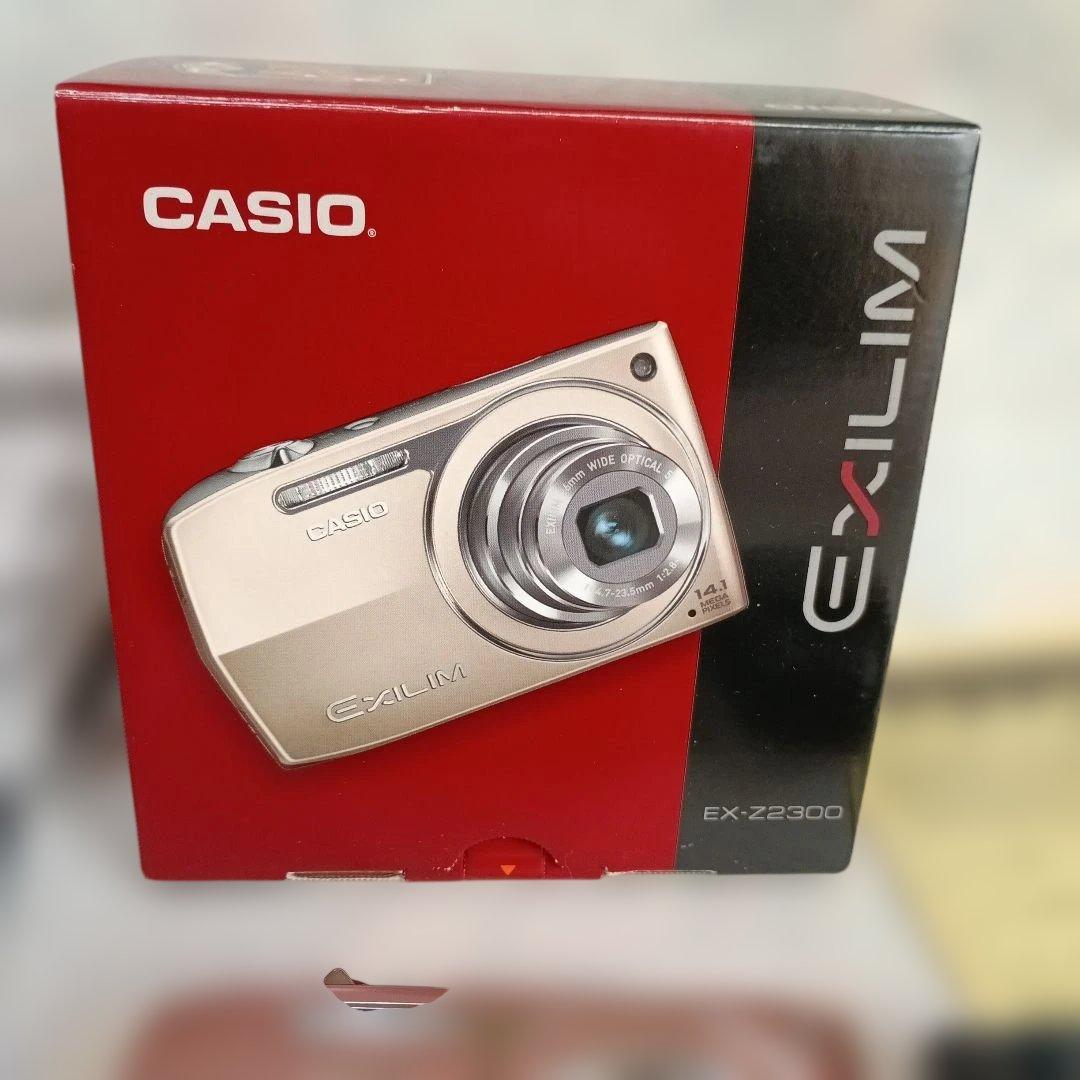 美品　CASIO カメラ　EX-Z2300 充電器　箱　ピンク コンデジ　動作品