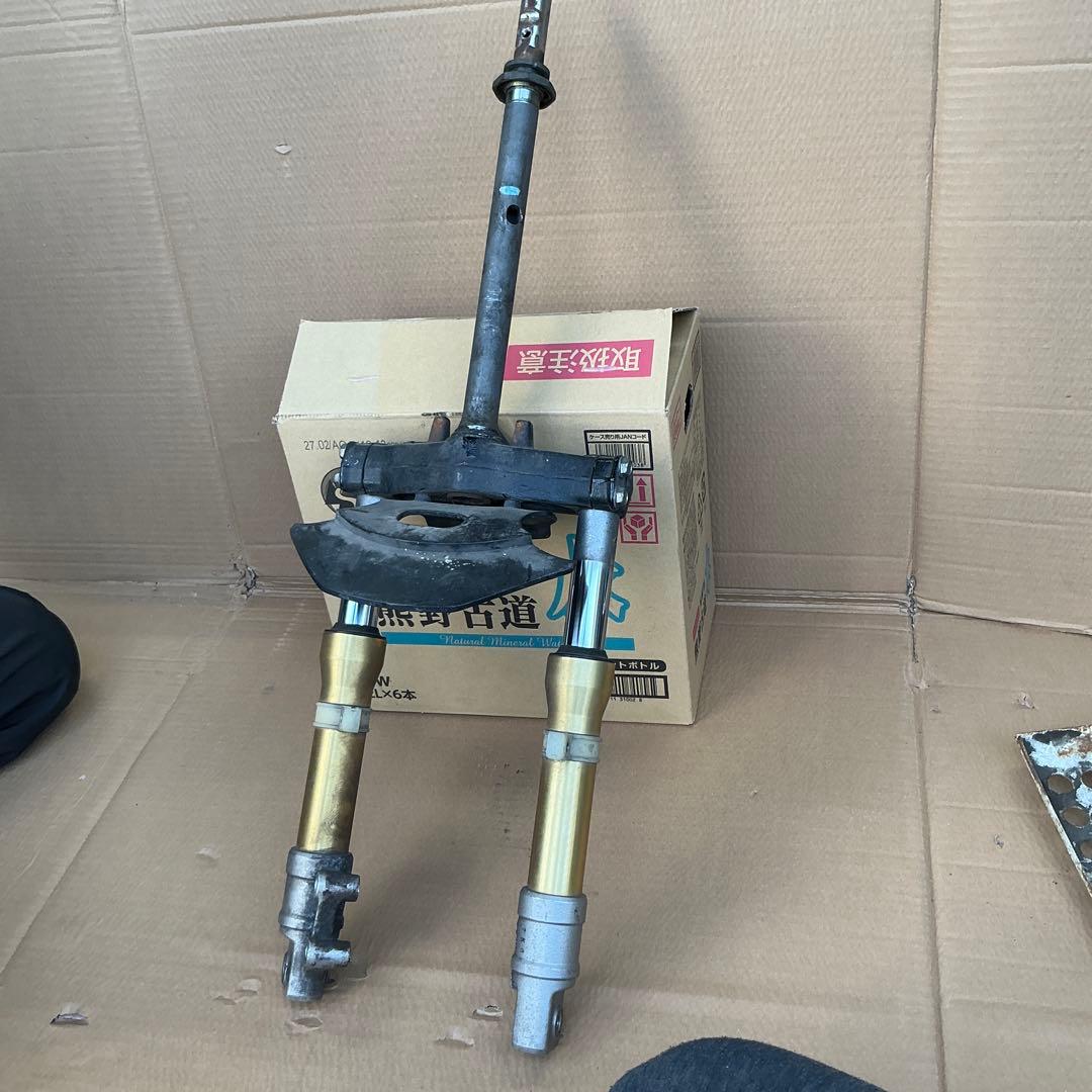 SUZUKI ZZ フロントサスペンション