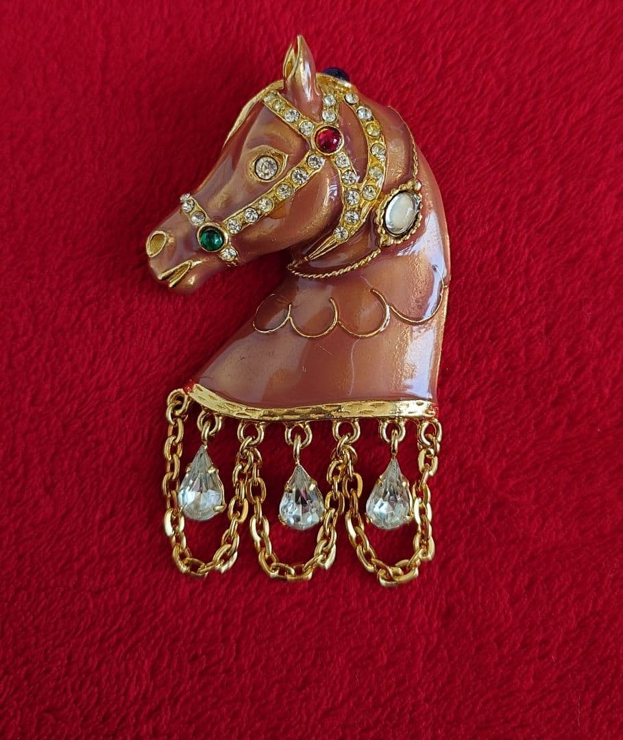 ヴィンテージブローチ 70〜80s 馬 ホースモチーフ 宝石カラー硝子 C72