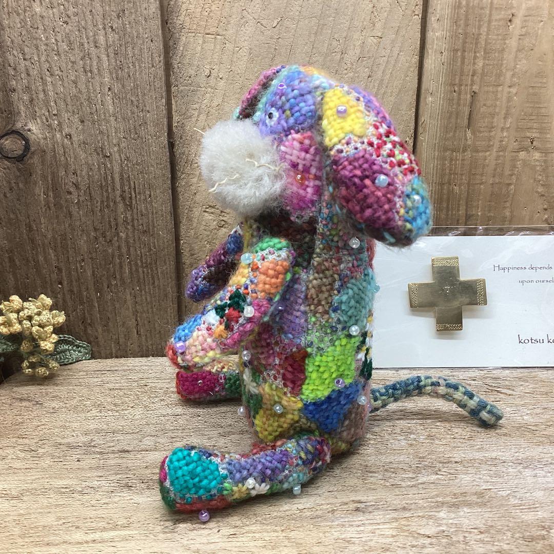 (A^ ^）:ダーニング刺繍ぬいぐるみ