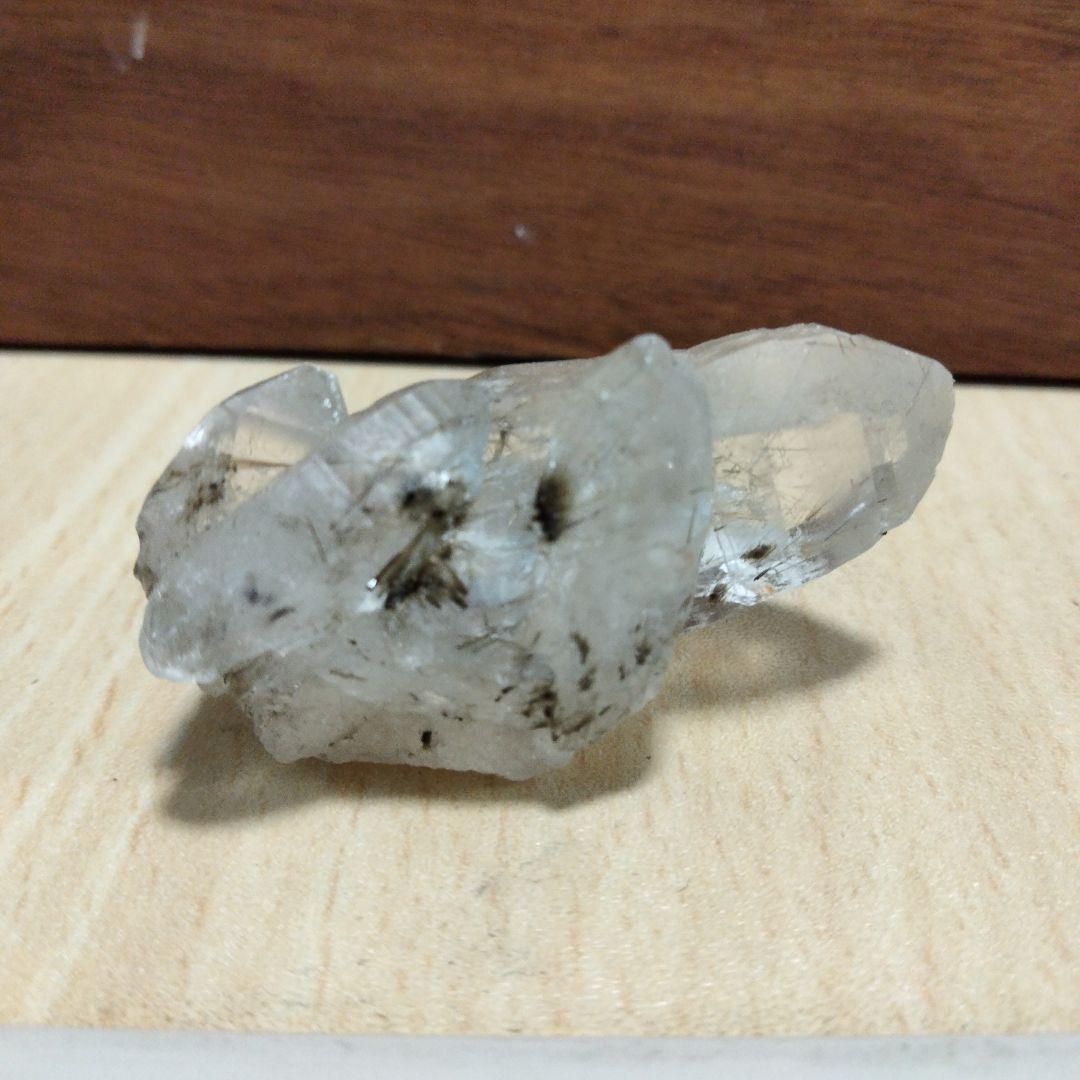 国産鉱物　山梨県　水晶クラスター　塩山竹森山　天然水晶　　トルマリン入り水晶99