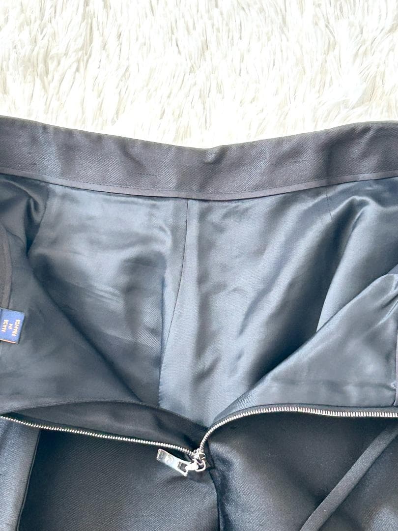 ルイヴィトン　現行　スカート　フレア　黒　シルク混　３８　M　レディース