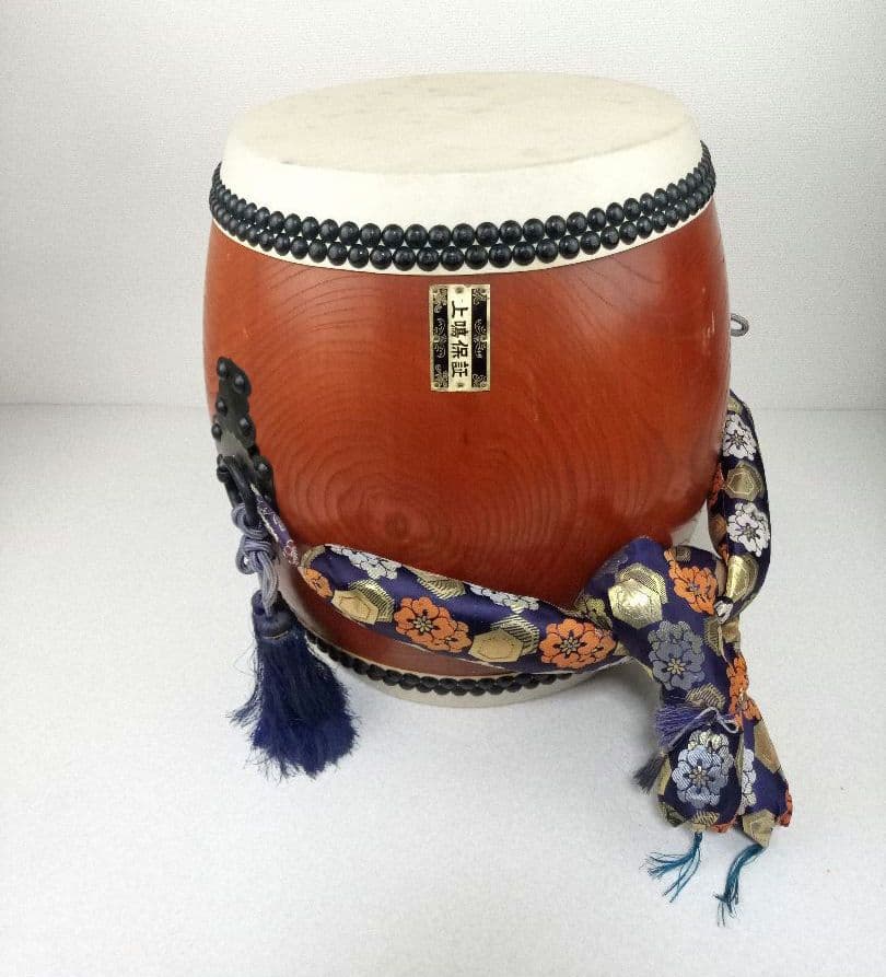 【上鳴保証】和太鼓　欅切り抜き胴　台付　*AN32