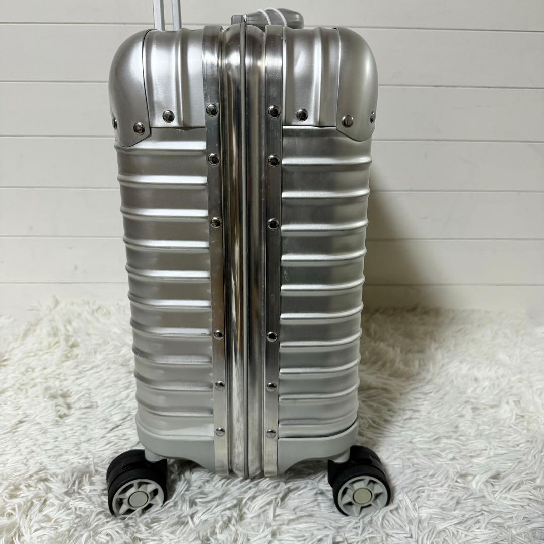 未使用品⭐️RIMOWA リモワ TOPAS トパーズ ビジネストロリー　４輪