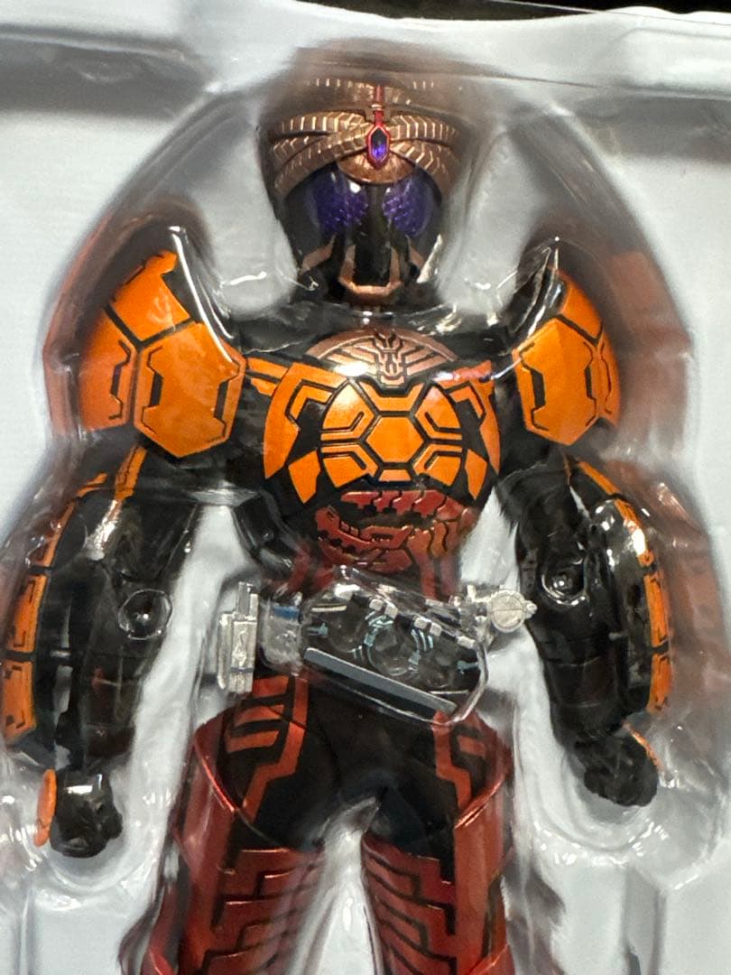 フィギュアーツ真骨彫　仮面ライダーオーズブラカワニ