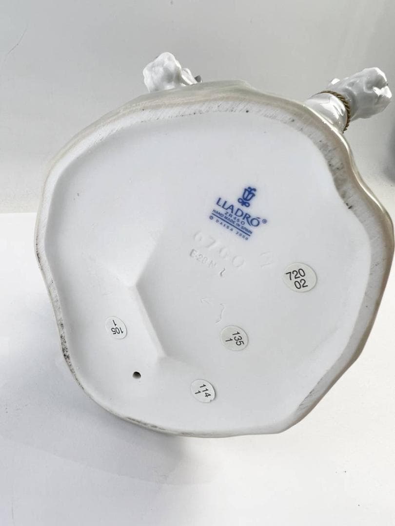 リヤドロ フィギュリン  6760『犬の散歩』 陶器の置物/ヨークシャーテリア