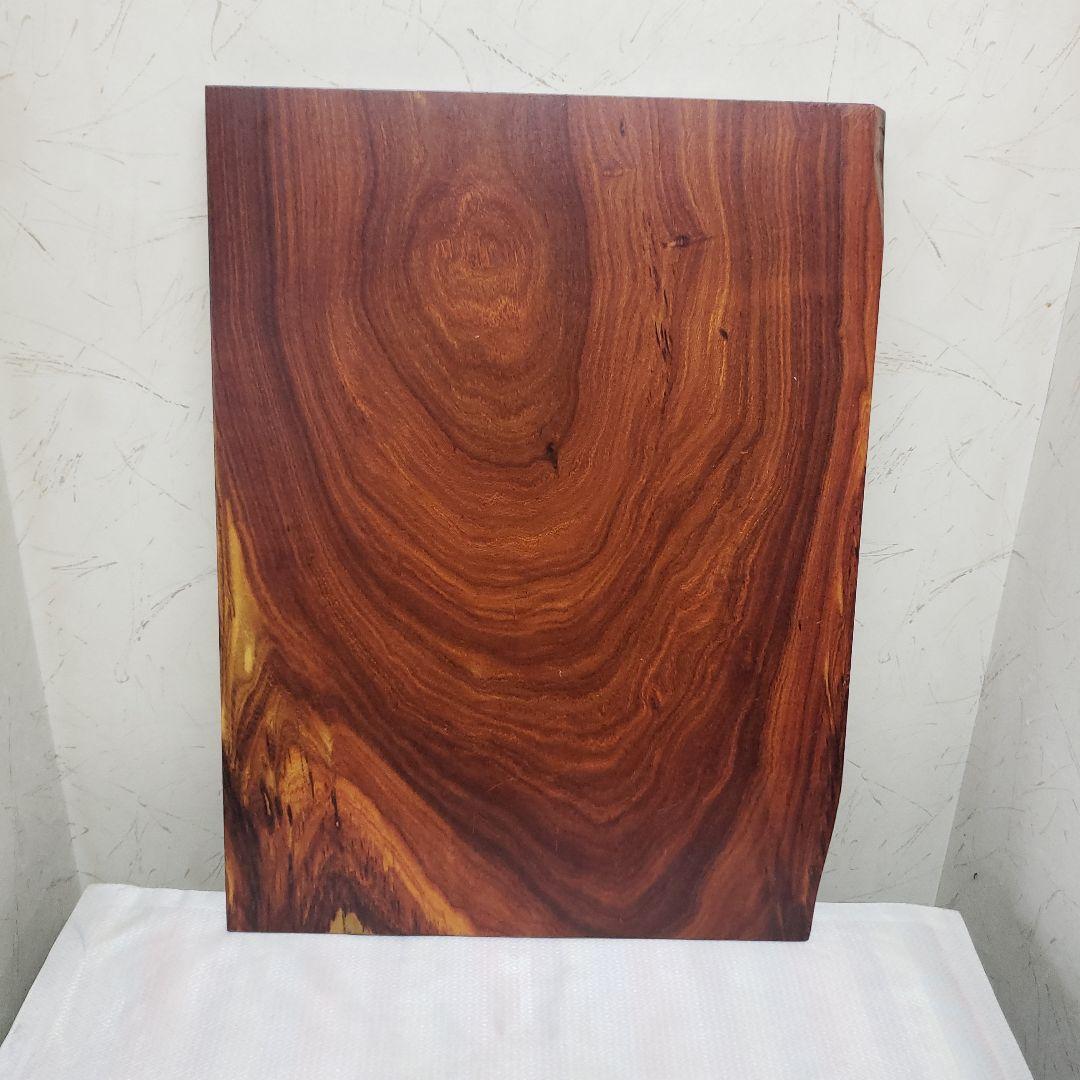 蔵出し特価　紫檀花台　無垢木材板 美しい木目模様　４３×３２×２cm