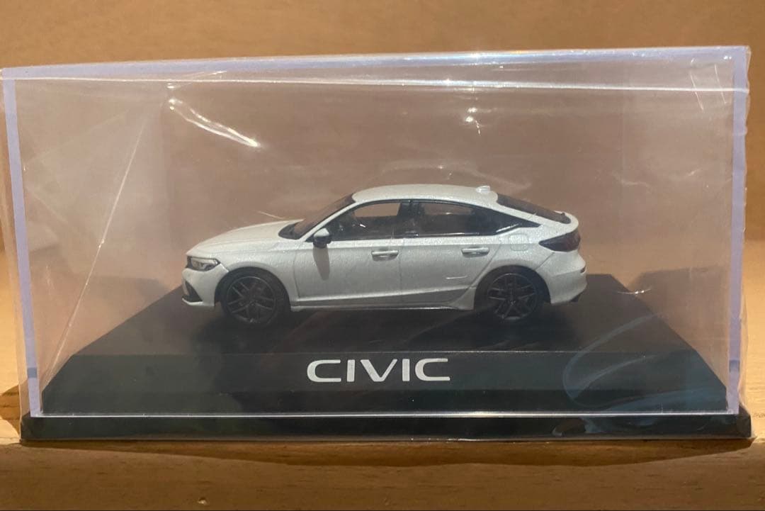 1/43 CIVIC FL1 2021 ホワイト 透明ケース付き