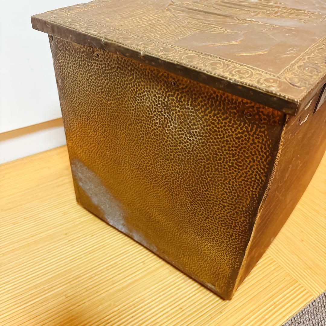 真鍮 イギリスアンティーク コールボックス 船の浮彫り装飾 収納ボックス