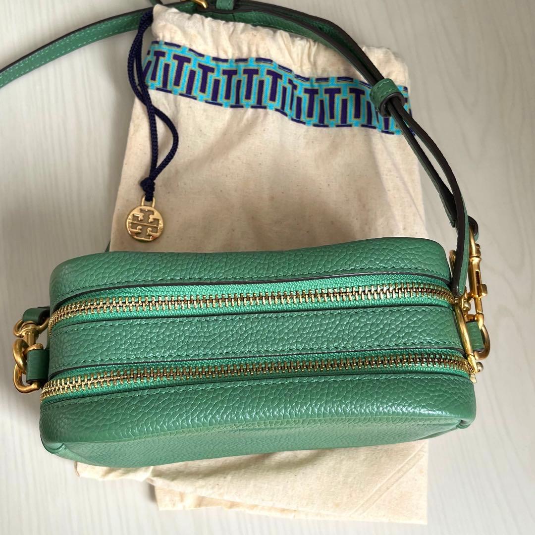 【Tory Burch ペリー ボンベ】グリーンショルダーバッグ