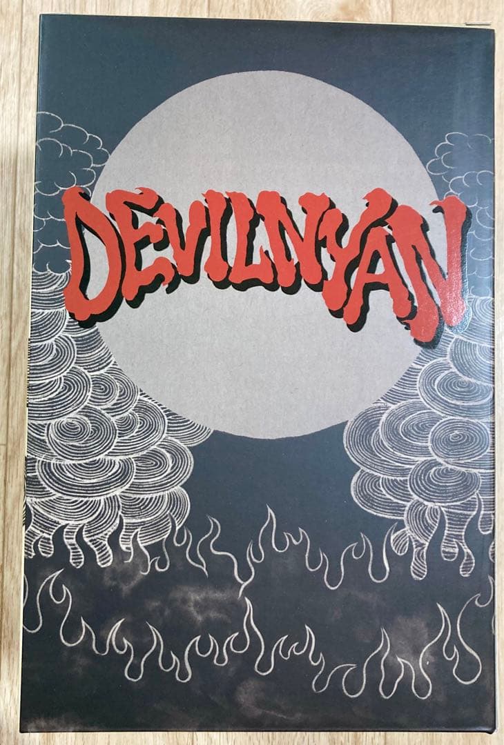 デビルニャン DEVILNYAN (GID Blue Ver.) 蓄光 ソフビ