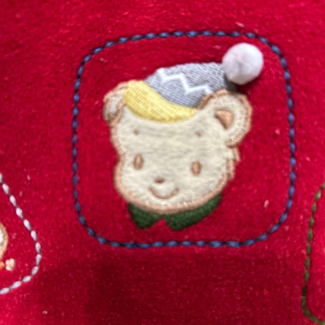 赤い刺繍クマトレーナー野村健之