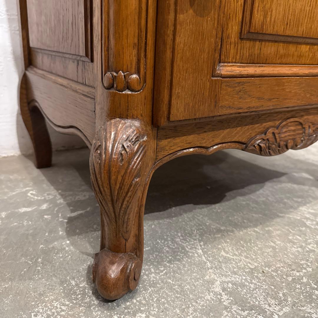 年末年始saleヴィンテージ　木製サイドテーブル　引き出し／扉収納付き　1