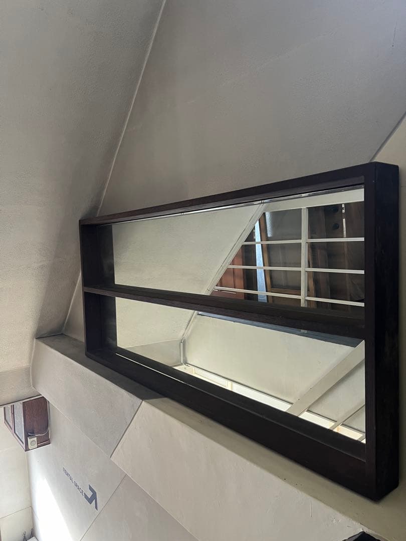 ダークブラウン木製ミラー付き壁掛けシェルフ店舗什器カフェBAR