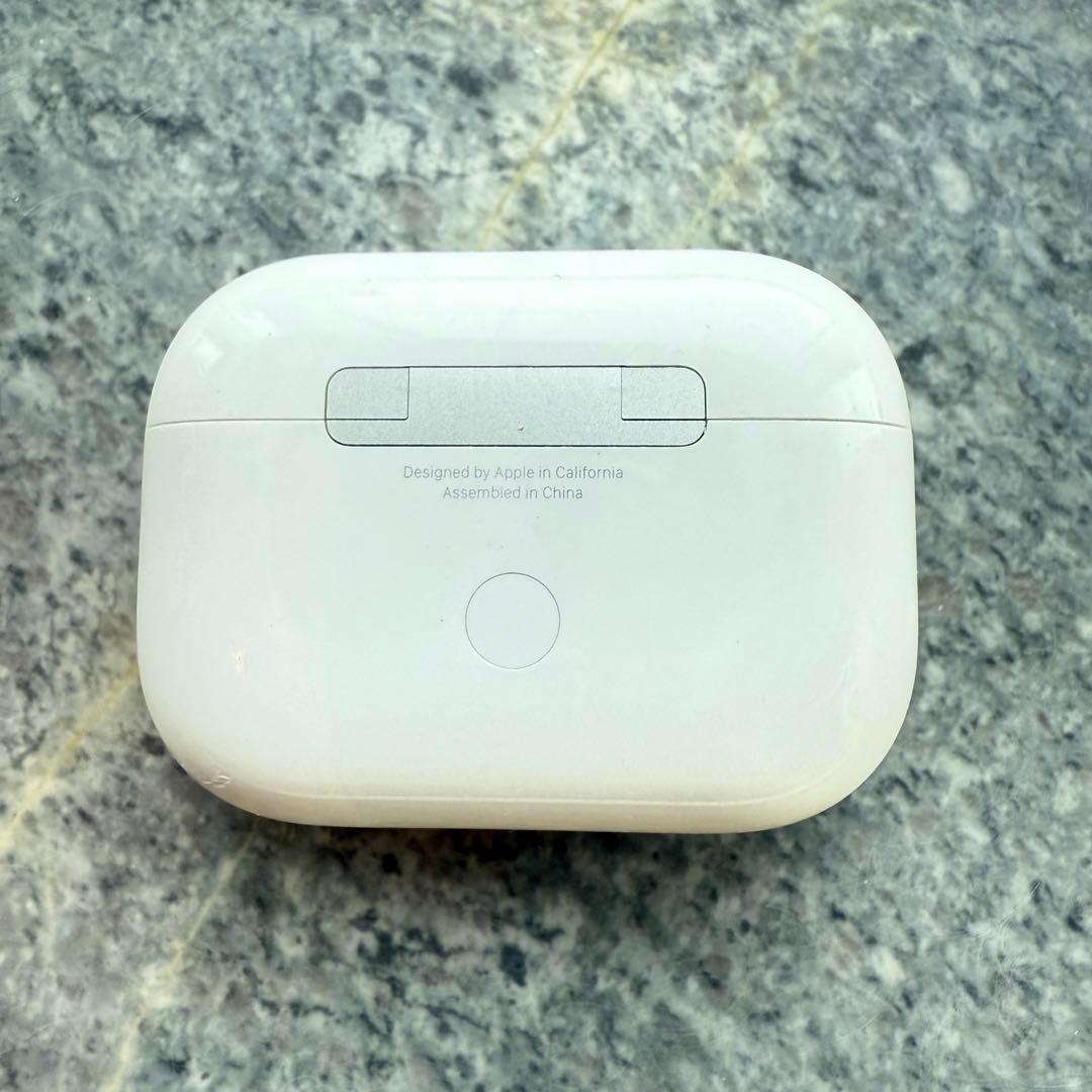 正規品！ AirPods Pro 第2世代 Lightning充電ケース付き
