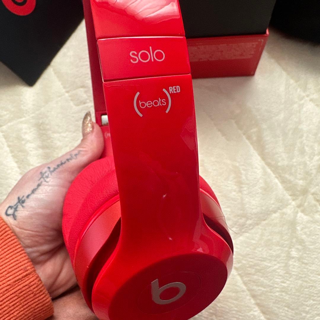 Beats Solo2 ヘッドホン グロスレッド