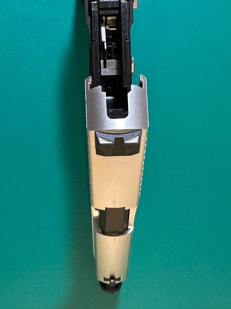 RYU(ハリー)　東京マルイ バイオハザード レオンモデル ハンドガン