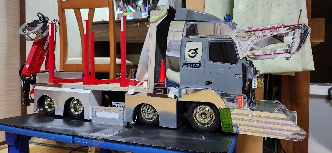タミヤ1/14 トラック　デコトラ　自作バンパー追加します！makuです！