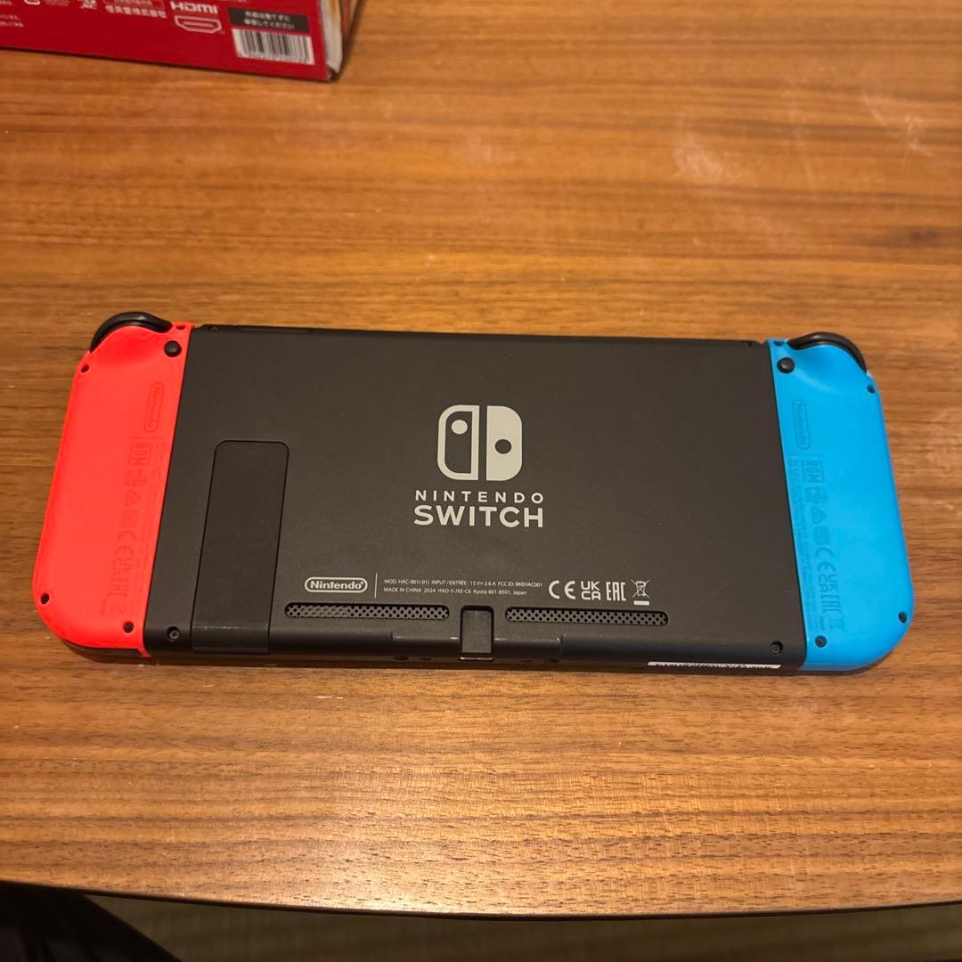 Nintendo Switch 本体 赤/青 充実の付属品付き