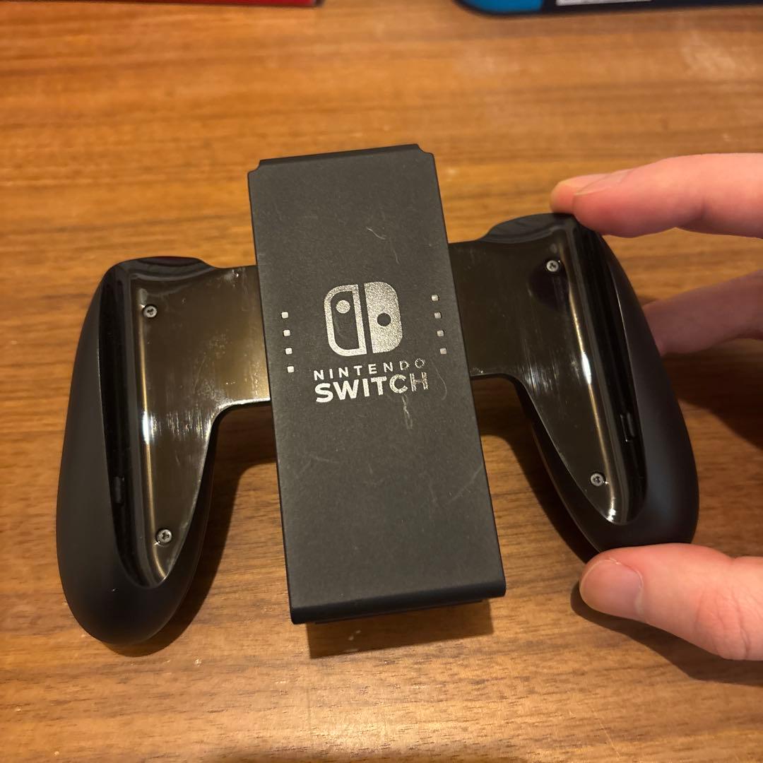 Nintendo Switch 本体 赤/青 充実の付属品付き