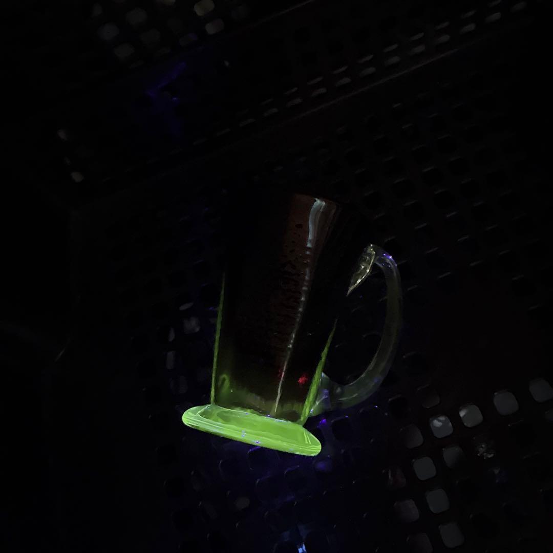 骨董　時代　希少金赤ガラス　取手付き　プレス調　アイスクリームコップ　ウラン③