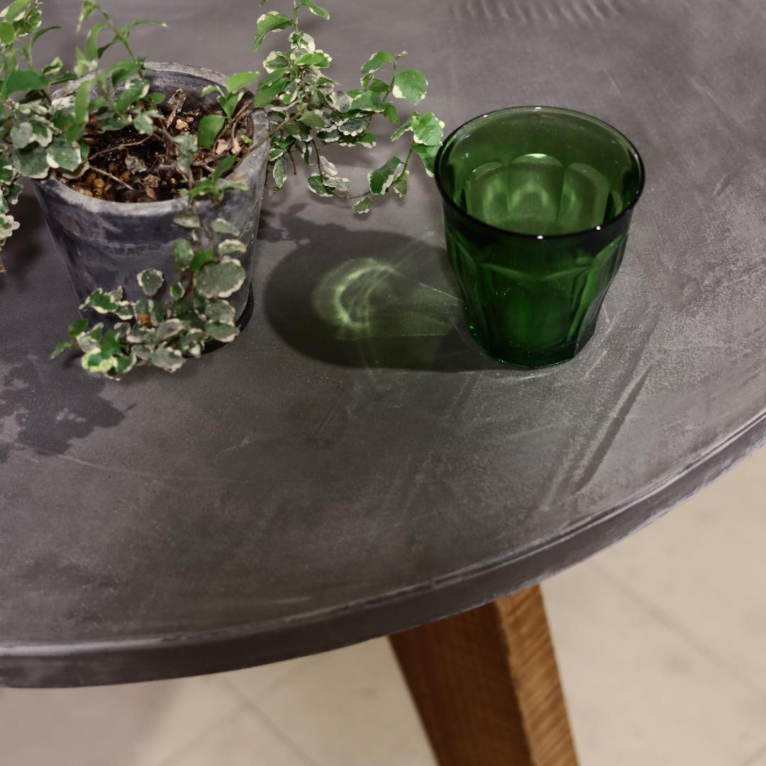 オーダー専用｜円形｜ラウンドテーブル｜ミディアムグレー｜薄塗りモルタル