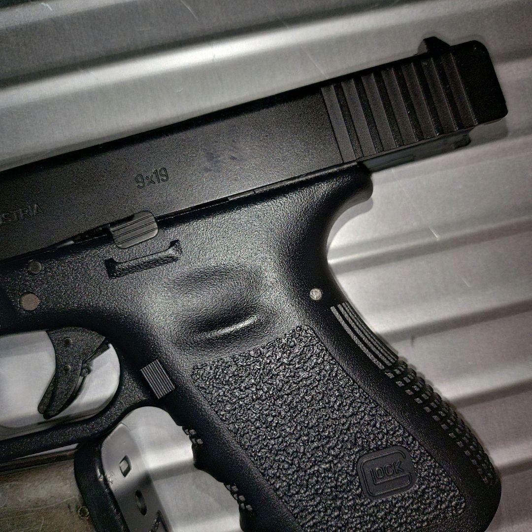 東京マルイ　GLOCK 19