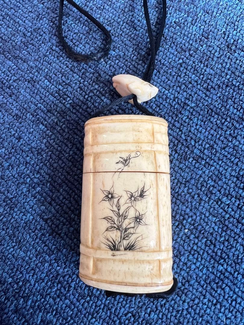 1229 二段印籠　根付　極細工