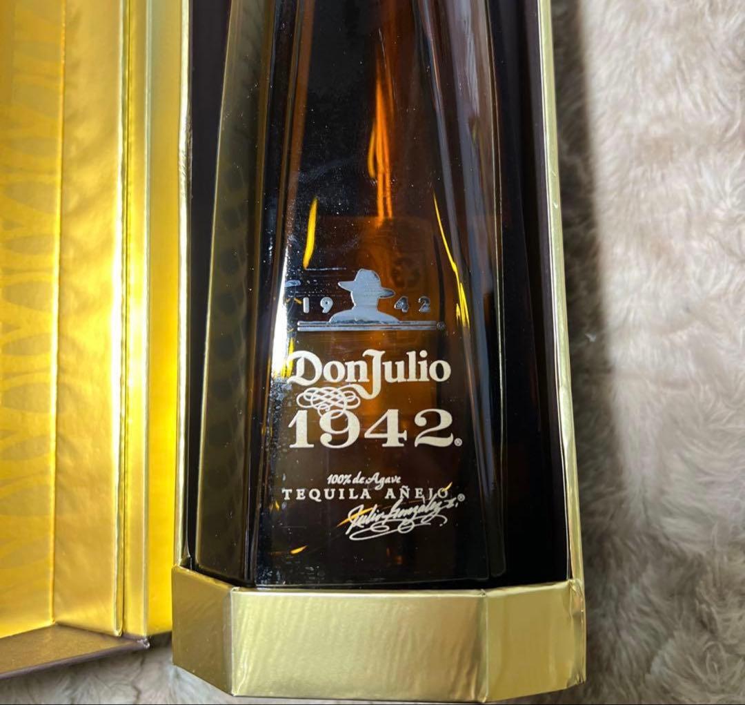 新品未開封　ドン・フリオ 1942 750ml 箱入りテキーラ ギフトBox入り