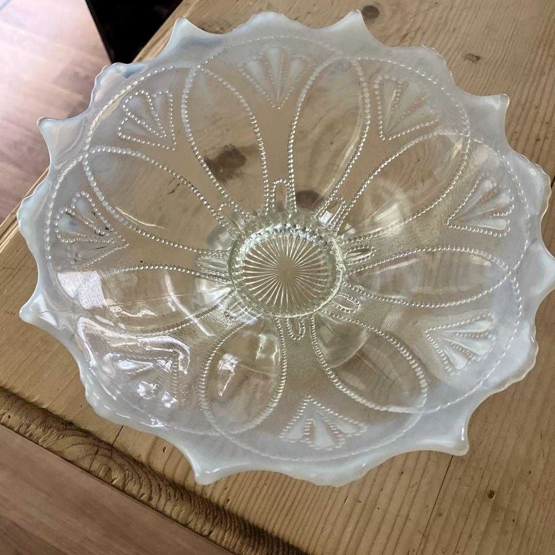 イギリスアンティーク　ノースウッド　オパールセントガラス大型コンポート