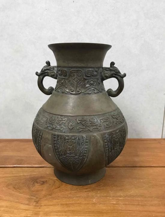 中国古玩 唐物 青銅饕餮文双耳花瓶 古青銅器 在銘 花器 花入 銅製 置物