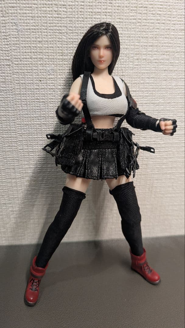 ティファ シームレス フィギュア ドール