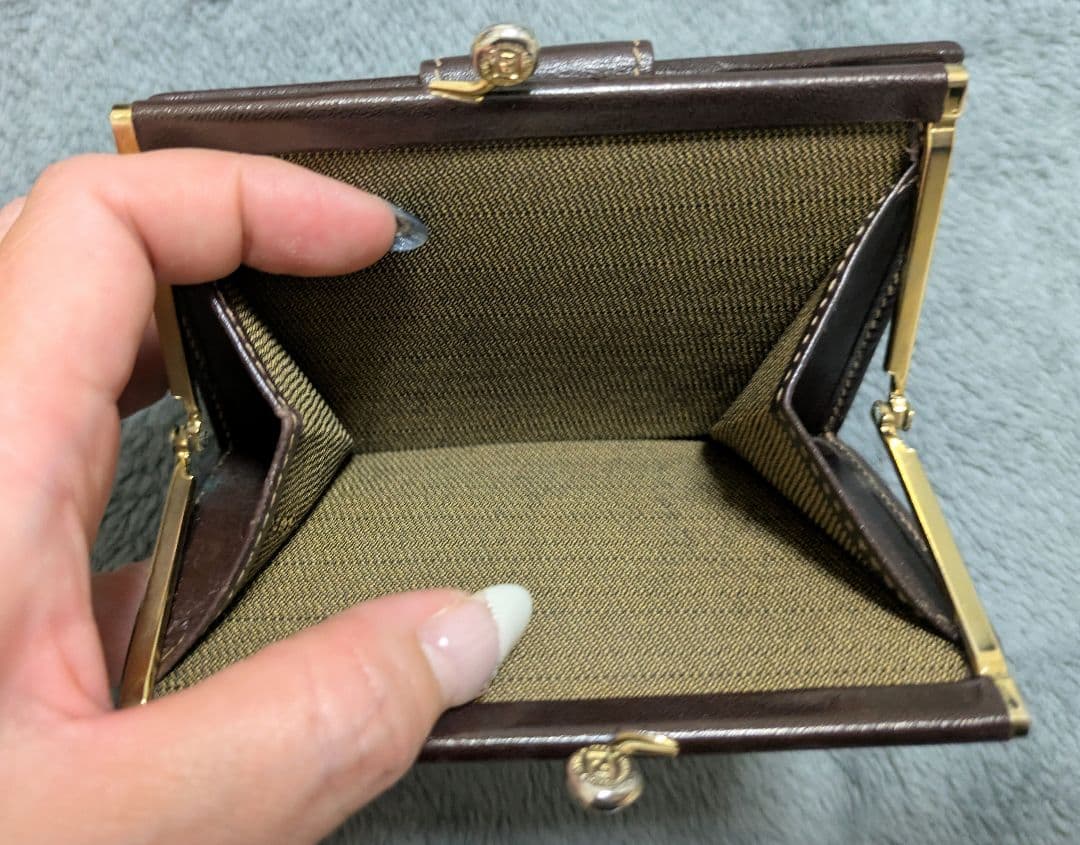 【新品未使用】☆FENDI☆ ズッカ 二つ折りがま口財布 【箱、保存袋】