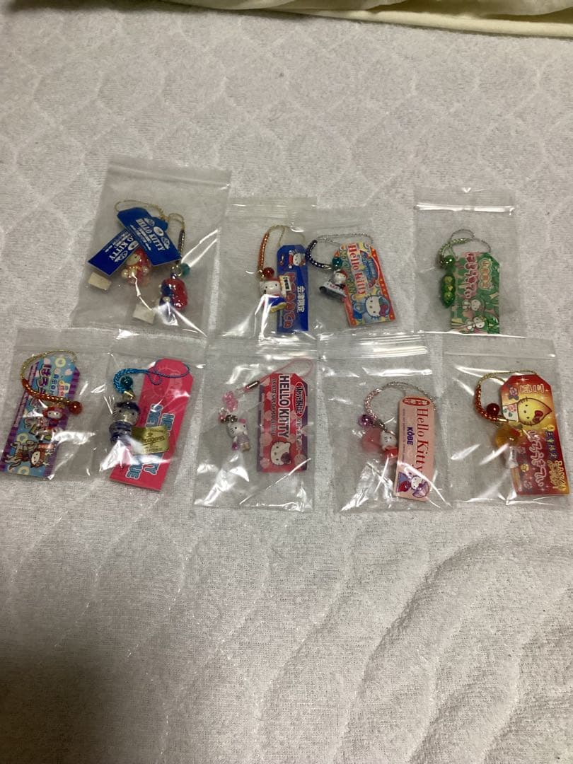 ご当地キティ　根付　80点　美品　タグ付き