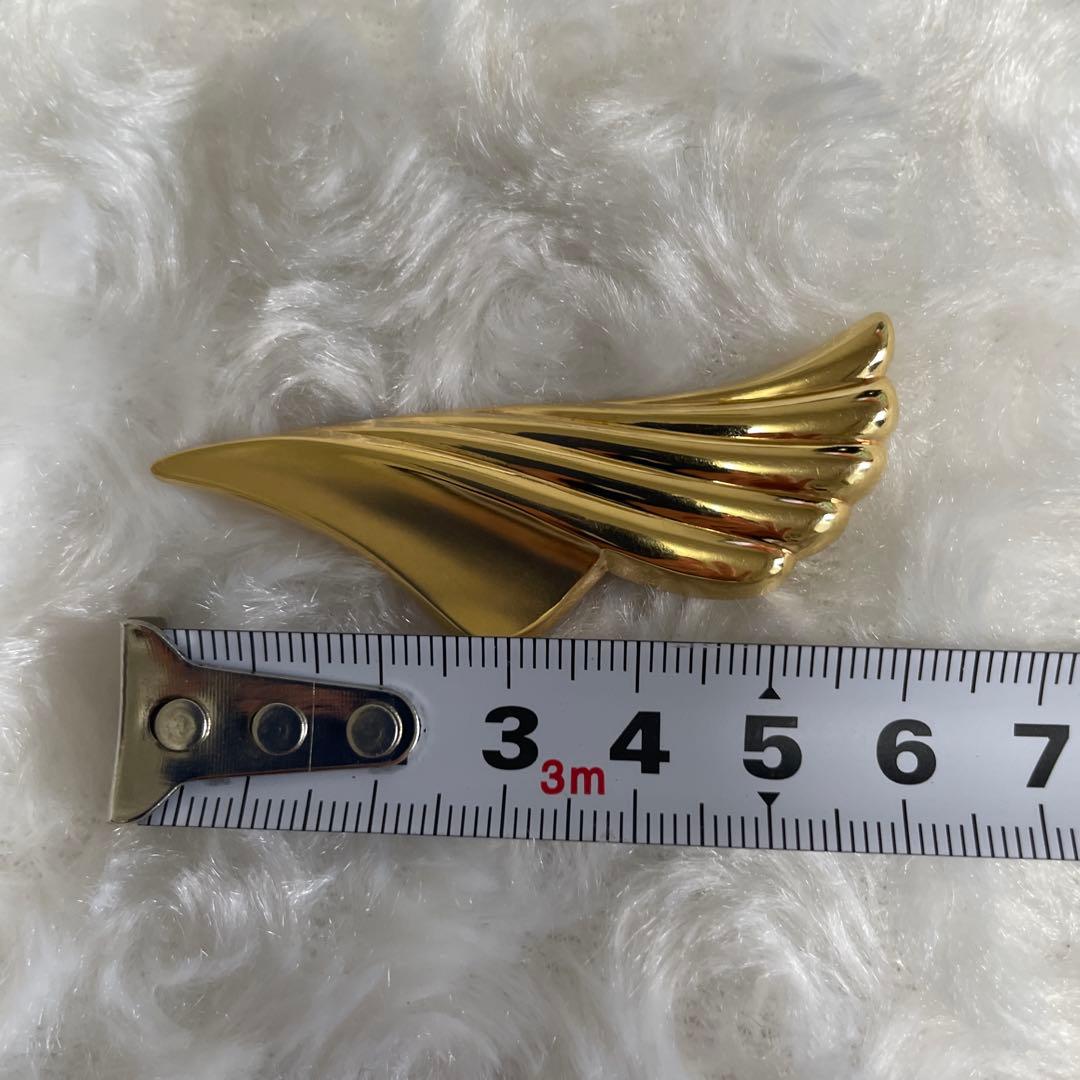 K18 ゴールド　18金　流線型羽ブローチ ペンダントヘッド