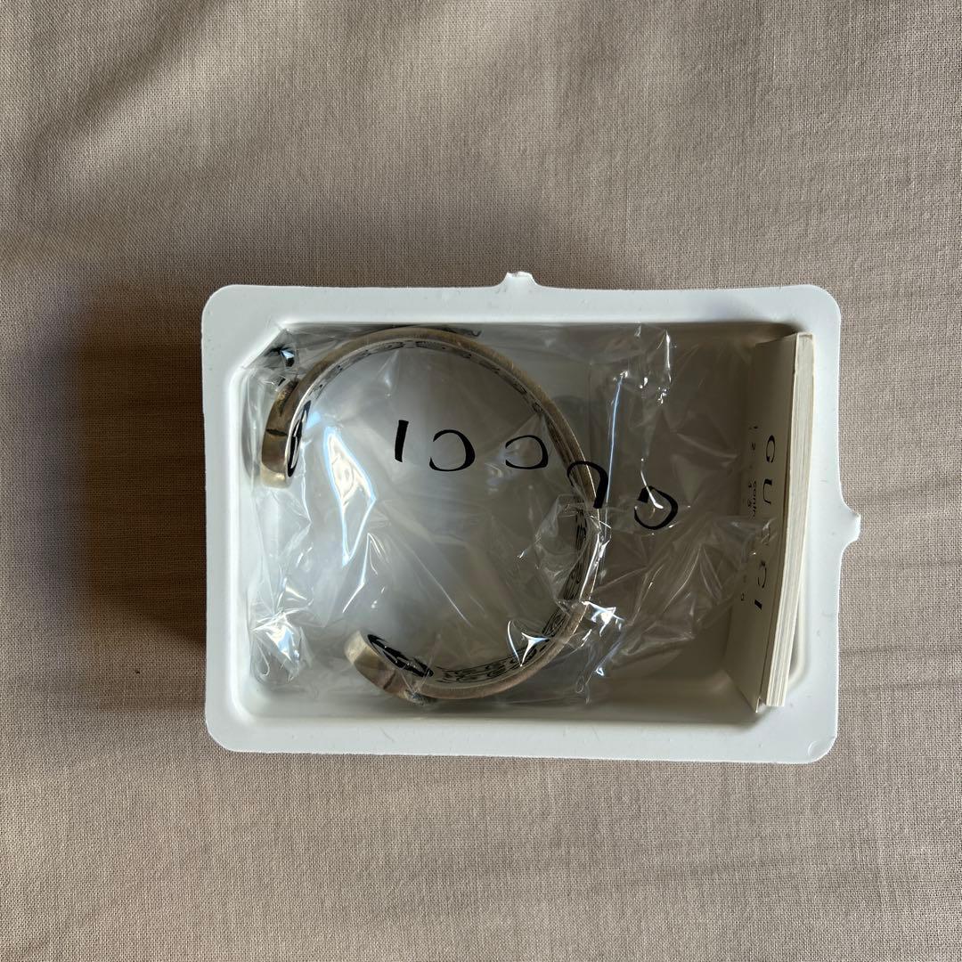【新品未使用品】GUCCI シルバー バングル エナメル サイズ:16mm