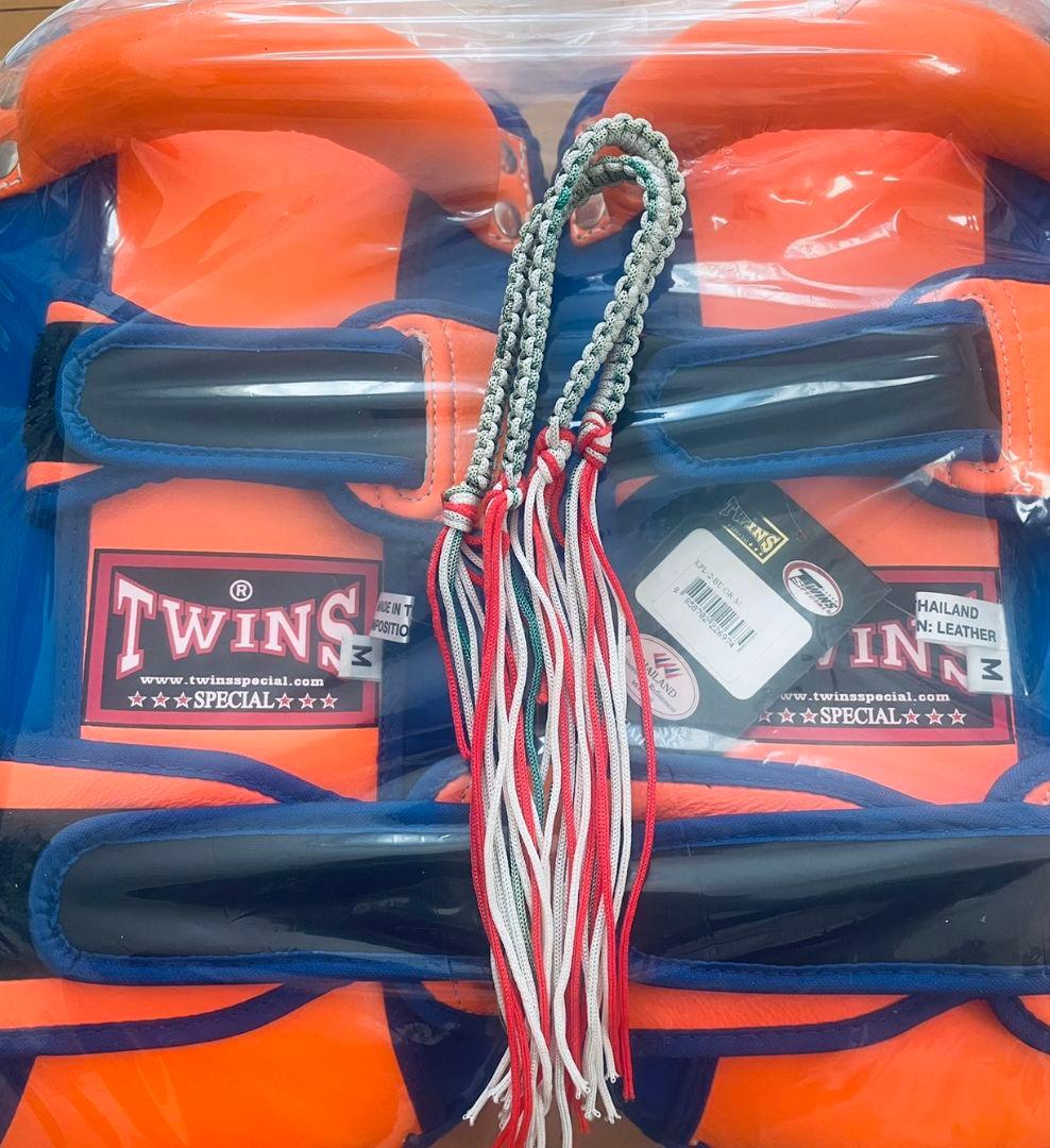 TWINS SPECIALキックミット　本革　パープラチアット(腕輪)付き
