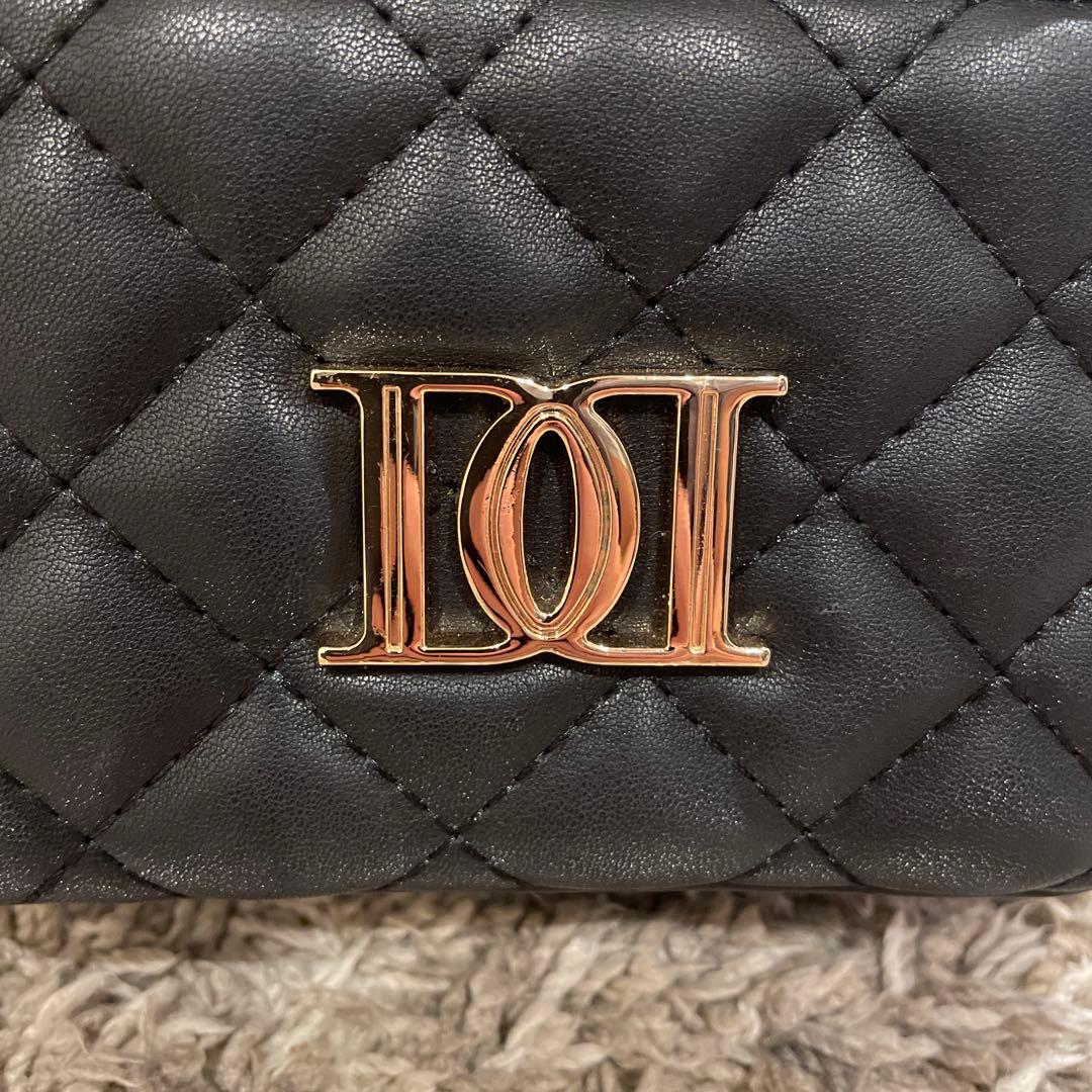 Darich ダーリッチ キルティングスクエアミニバッグ　ゴールド　ブラック