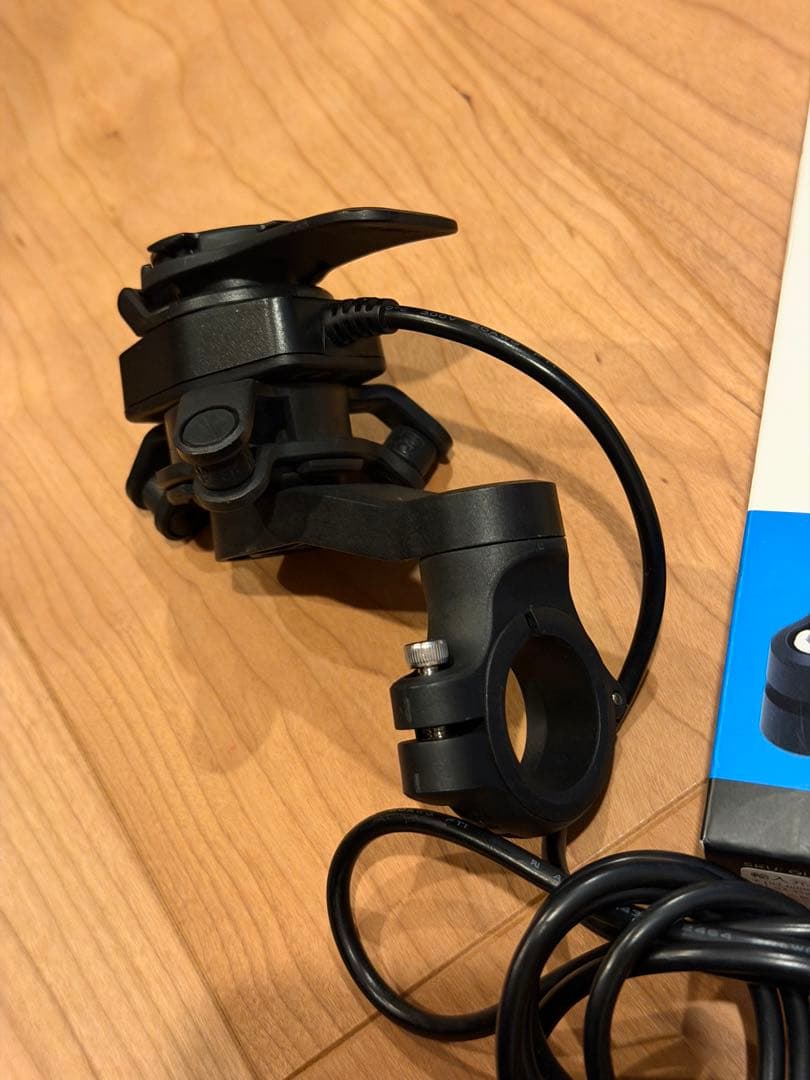 QUAD LOCKマウント ダンパー USB充電 ブラックレバー