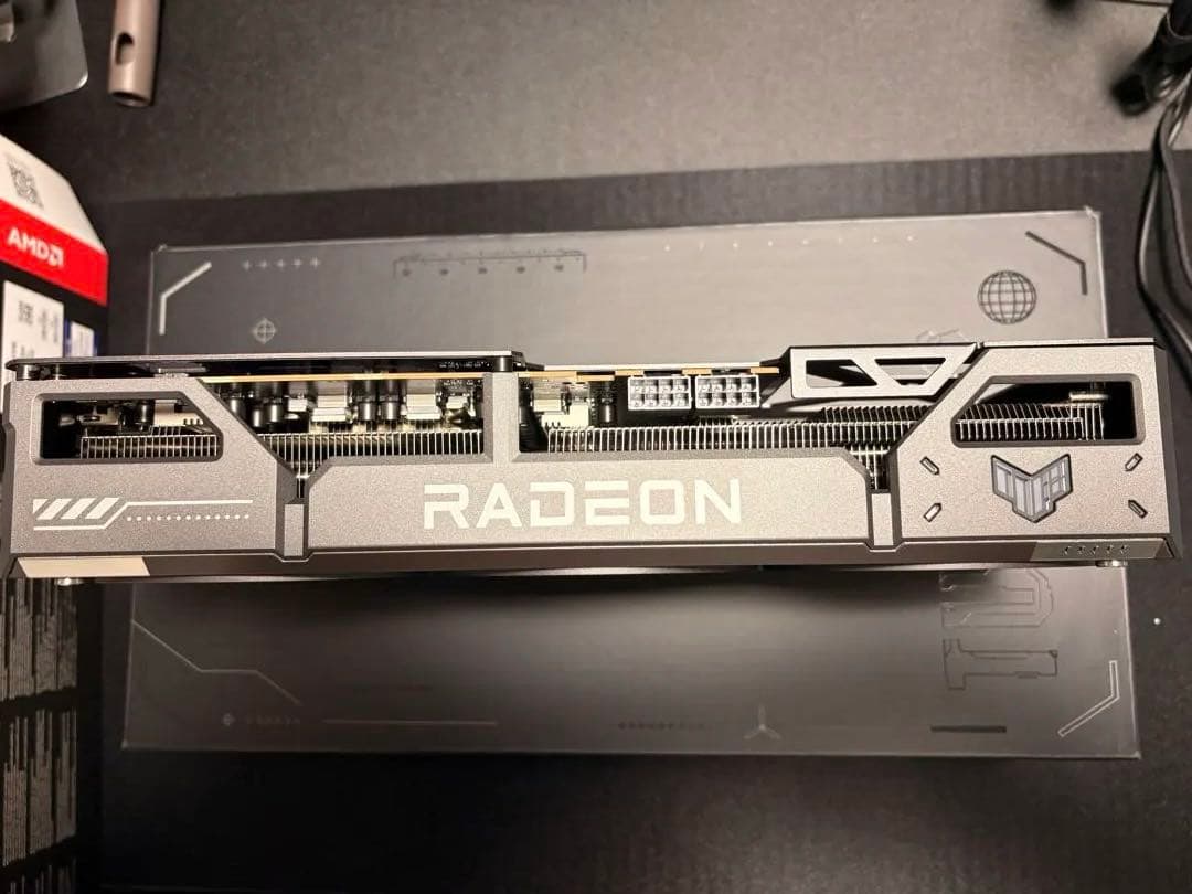 グラフィックボード・グラボ・ビデオカード ASUS TUF Gaming Radeon RX 9070 16GB