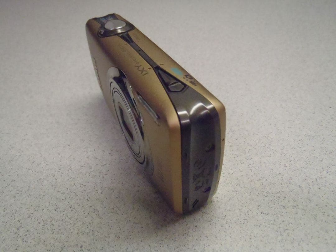 エ*ヌ様 Canon IXY 930IS 12.1メガピクセル ゴールド