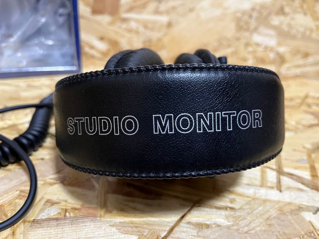 美品 SONY MDR-7506 Professional モニターヘッドホン